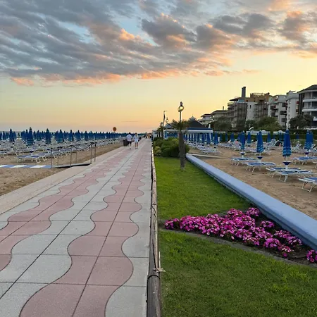 Moresco Aparthotel Lido di Jesolo